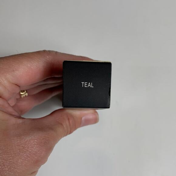 Younique Moodstruck Epic Twisted Mascara Color TEAL Beauty Fairycore Goblincore - Picture 5 of 7